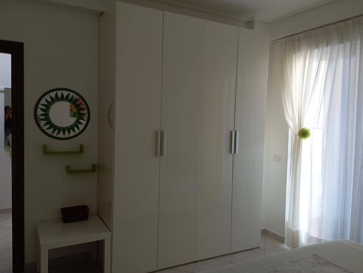 Apartment Alma Sarandë エクステリア 写真