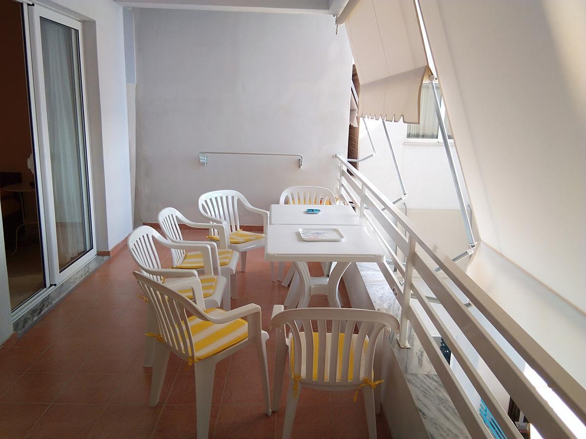 Apartment Alma Sarandë エクステリア 写真